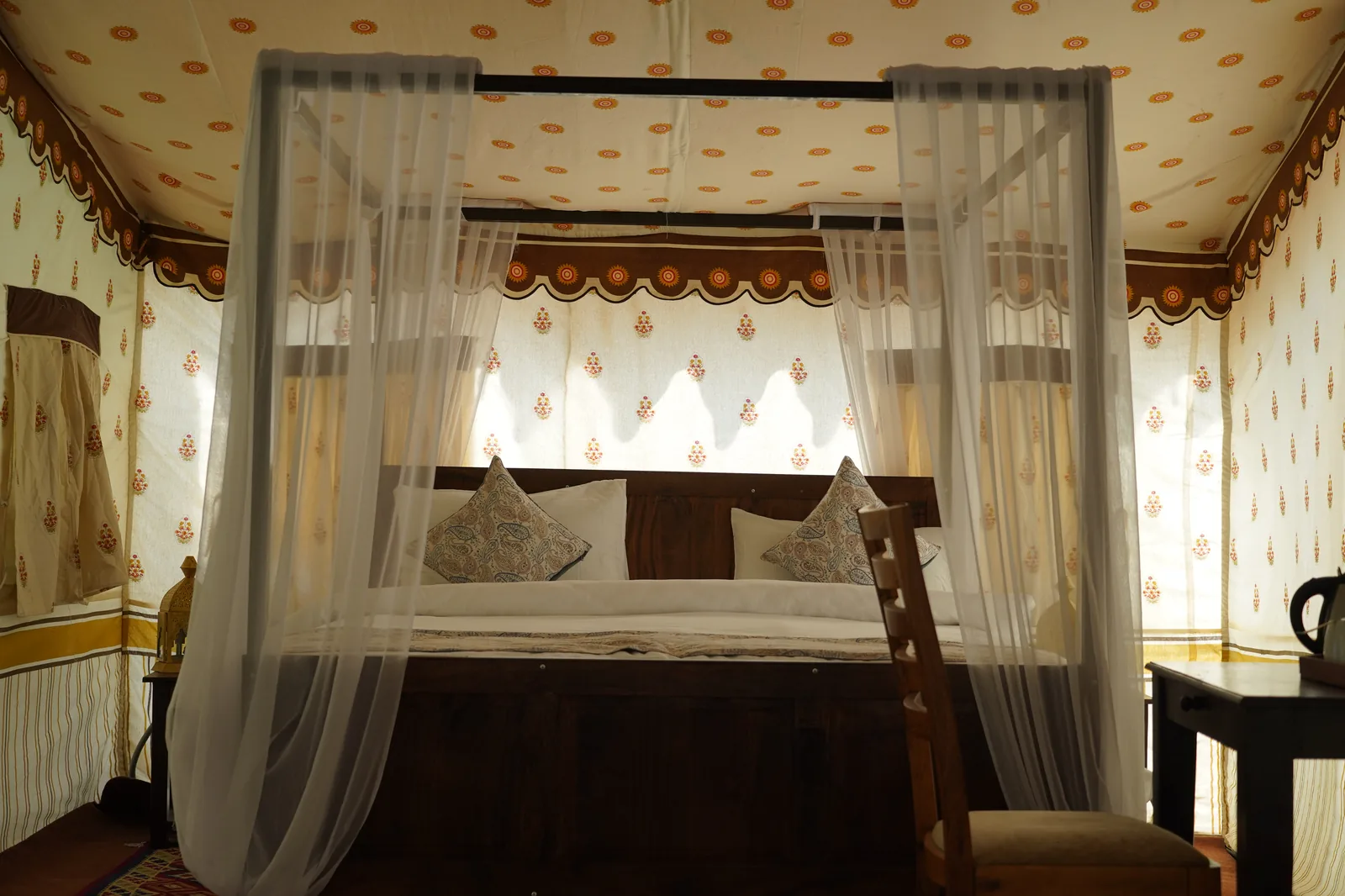 Super Premium Tent sitting area