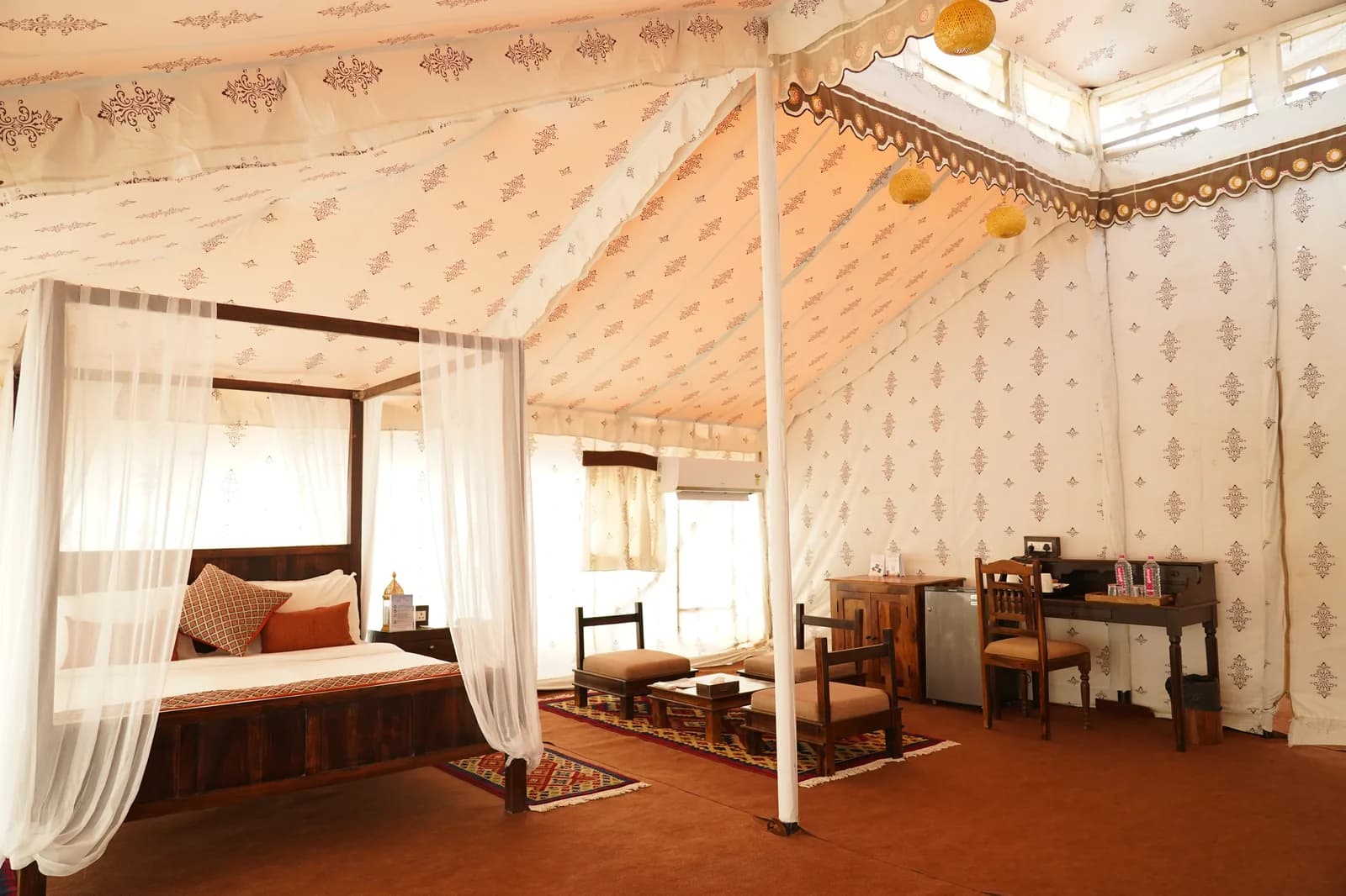 Rajwadi Suite four-poster canopy bed at Dhordo Tent City